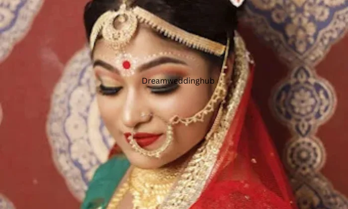 ECLIPSA The Family Saloon